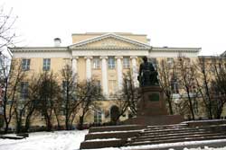 Здание на ул. Моховой