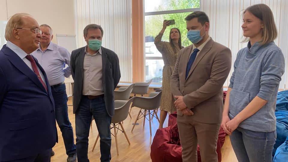 мгу им ломоносова ташкент 2013. стажер мгу. стажер мгу. стажер мгу. дом аспиранта и стажёра мгу.