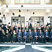 Вручение дипломов выпускникам ВШГА МГУ
