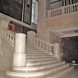 Холл 1 этажа Главного здания МГУ
