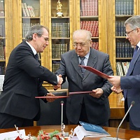 Подписание соглашения между МГУ, МГТУ и КНИТУ
